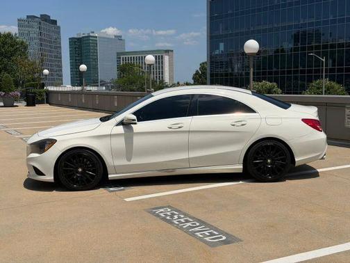 White 2015 Mercedes-Benz CLA-Class Base