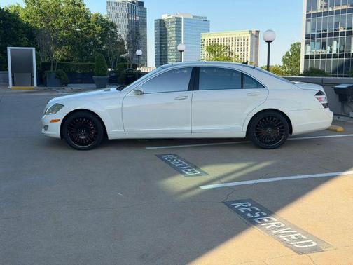 White 2008 Mercedes-Benz S-Class S 550 4MATIC