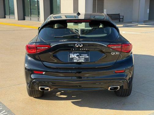 Black 2017 INFINITI QX30 Base