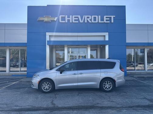 Silver Mist Clearcoat 2026 Chrysler Pacifica L