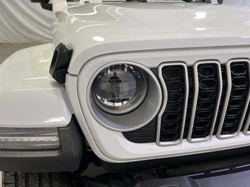 Bright White Clearcoat 2025 Jeep Wrangler 4xe Sahara