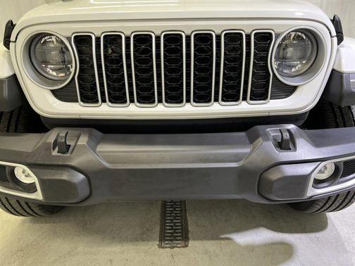 Bright White Clearcoat 2025 Jeep Wrangler 4xe Sahara