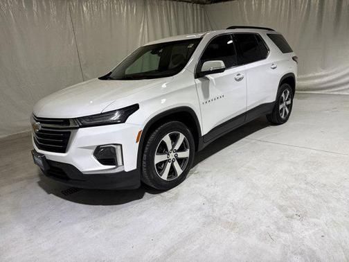 2022 Chevrolet Traverse LT Leather