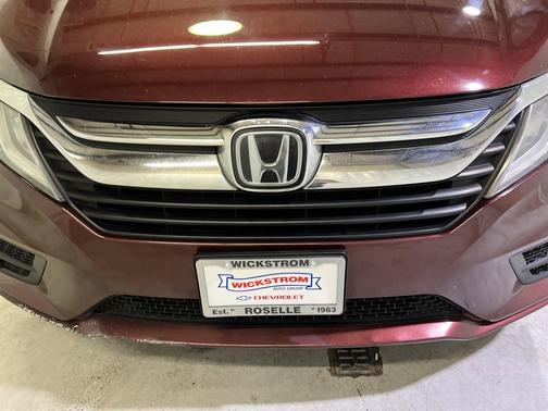 Bergundy 2018 Honda Odyssey EX-L