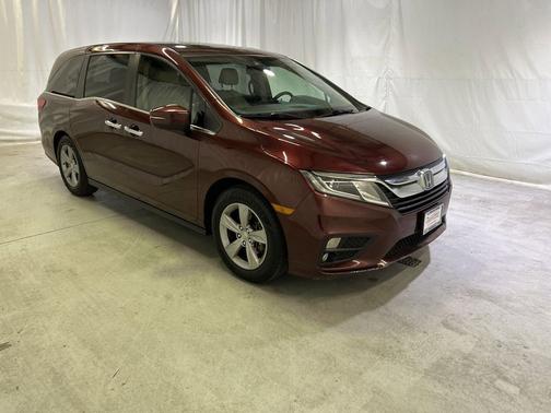 Bergundy 2018 Honda Odyssey EX-L