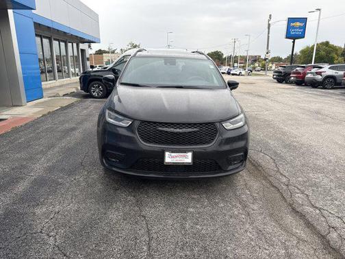 2025 Chrysler Pacifica Limited