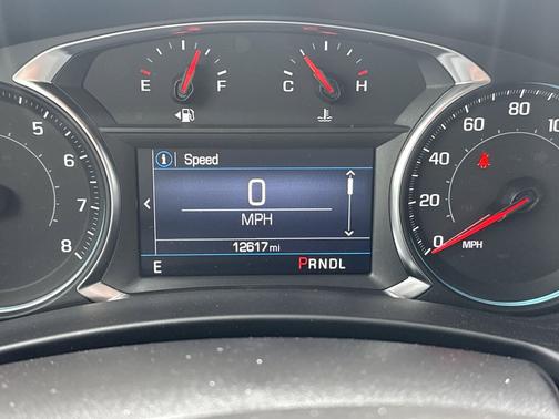 Sterling Gray Metallic 2024 Chevrolet Equinox FWD RS