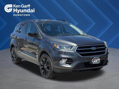 MAGNETIC METALLIC 2017 Ford Escape SE