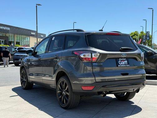 MAGNETIC METALLIC 2017 Ford Escape SE