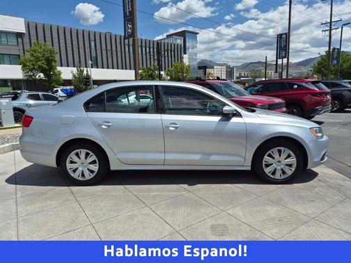 Reflex Silver Metallic 2014 Volkswagen Jetta Auto SE