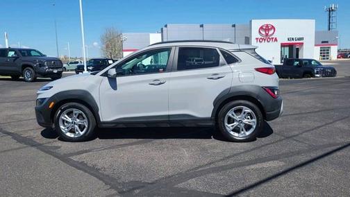 2023 Hyundai KONA SEL