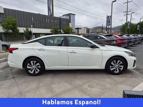 Glacier White 2024 Nissan Altima S FWD