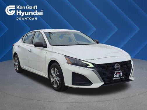 Glacier White 2024 Nissan Altima S FWD