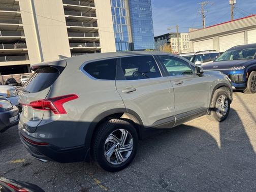 2021 Hyundai SANTA FE SE