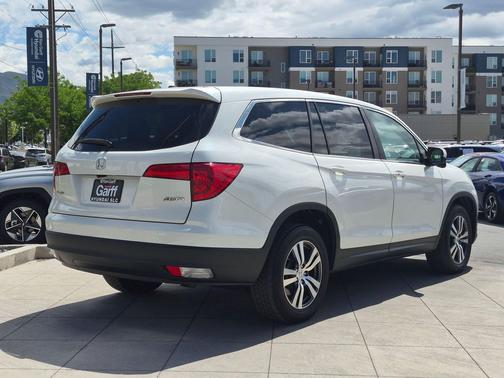 White Diamond Pearl 2018 Honda Pilot EX-L