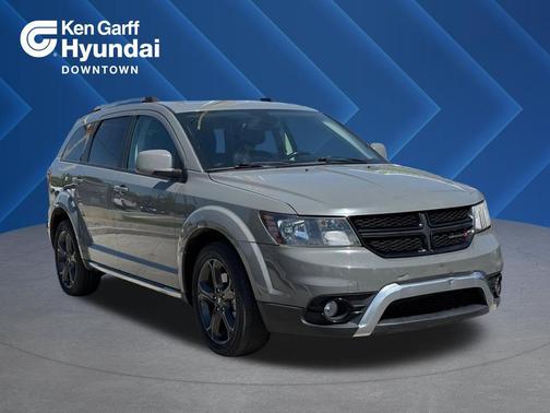 Destroyer Gray Clearcoat 2020 Dodge Journey Crossroad