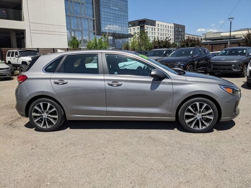 2020 Hyundai Elantra GT AUTO