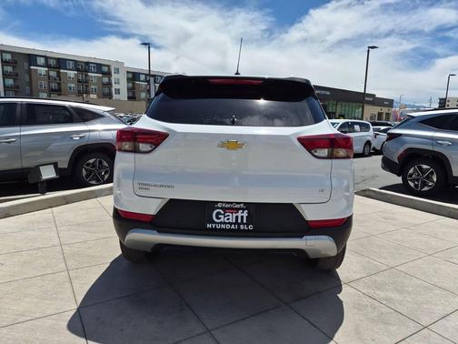 Summit White 2023 Chevrolet Trailblazer LT