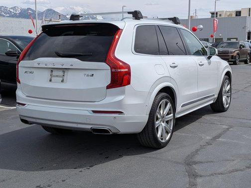 Crystal White 2018 Volvo XC90 T6 Inscription