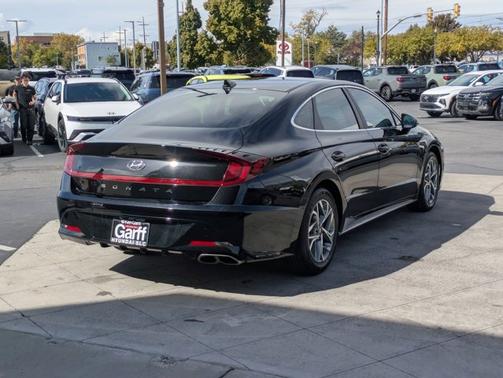 2022 Hyundai SONATA SEL