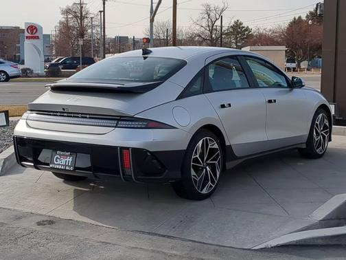 2025 Hyundai IONIQ 6 SEL