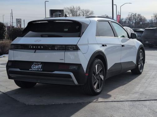 2025 Hyundai IONIQ 5 SEL