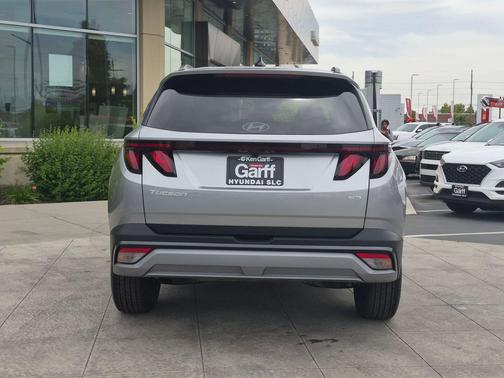 Shimmering Silver 2026 Hyundai TUCSON SEL