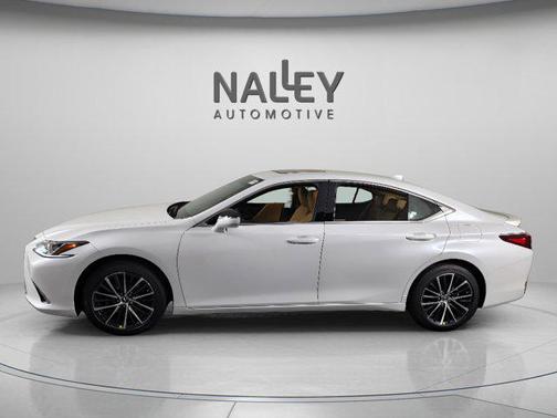 2025 Lexus ES 300h Base