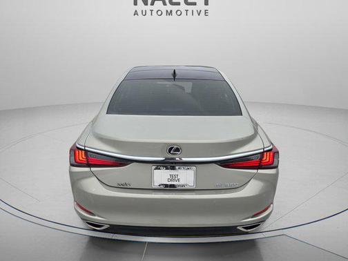 2025 Lexus ES 350 Ultra Luxury