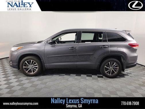 2018 Toyota Highlander SE