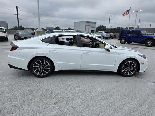 2021 Hyundai SONATA Limited