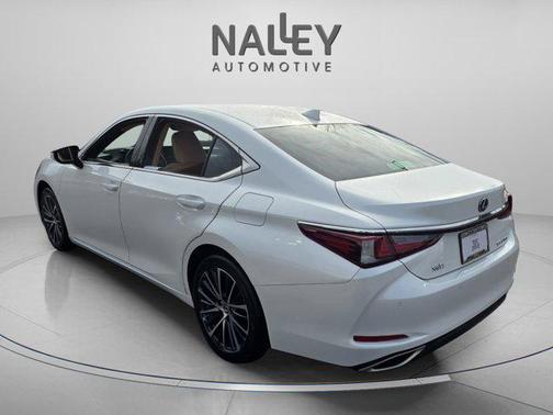 2022 Lexus ES 350 Base