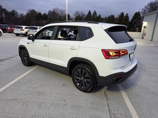 2022 Volkswagen Taos 1.5T S