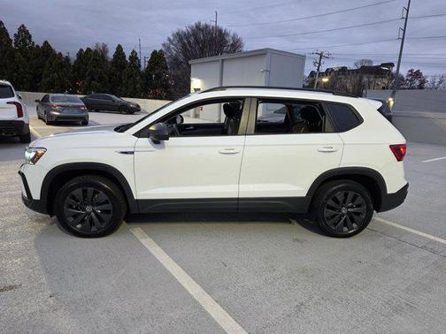 2022 Volkswagen Taos 1.5T S