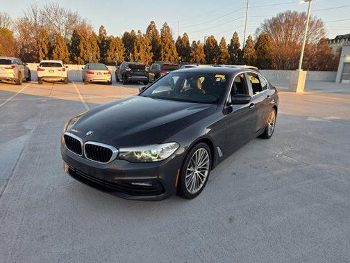 2017 BMW 530 530i
