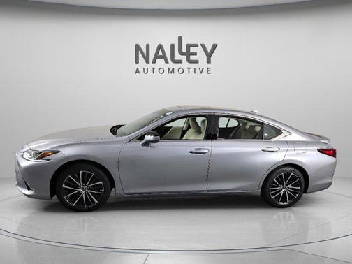 2025 Lexus ES 300h Base