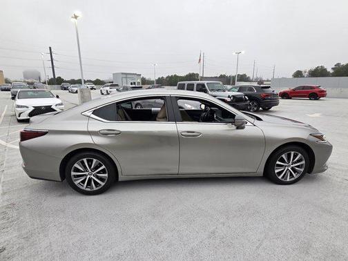 2021 Lexus ES 350 Base
