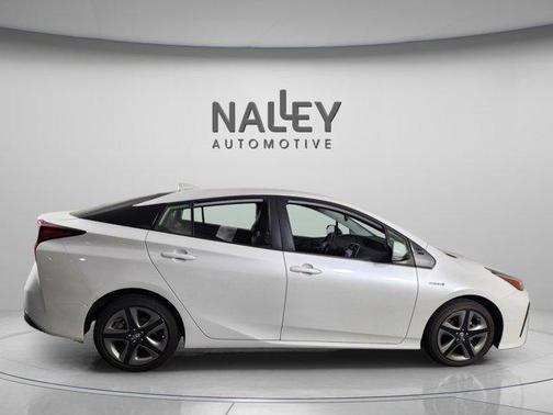 2021 Toyota Prius XLE