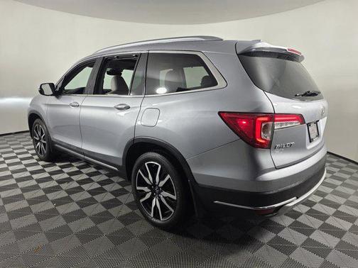 2020 Honda Pilot Touring 8-Passenger