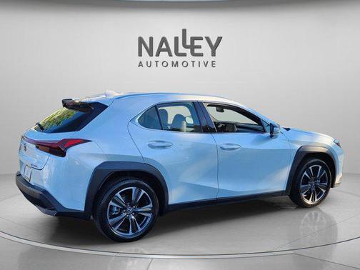 2025 Lexus UX 300h Base