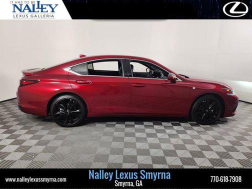 2024 Lexus ES 300h F SPORT Handling