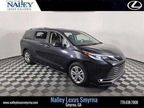 2021 Toyota Sienna Limited 7-Passenger