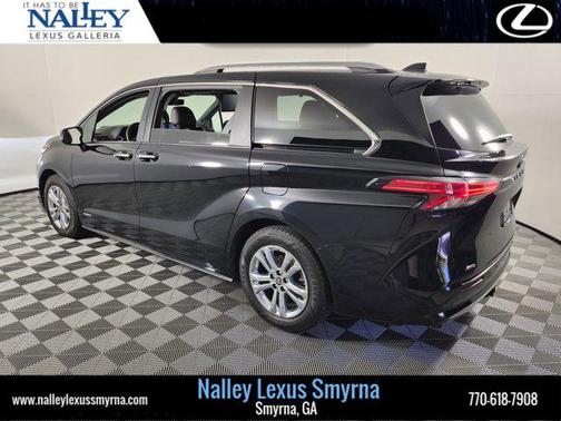 2021 Toyota Sienna Limited 7-Passenger