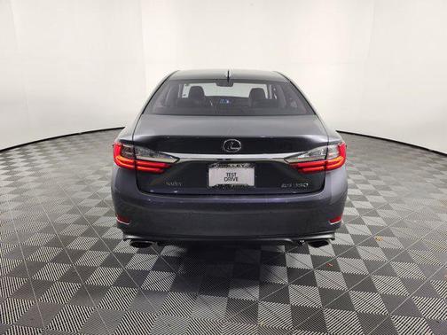 2016 Lexus ES 350 Base