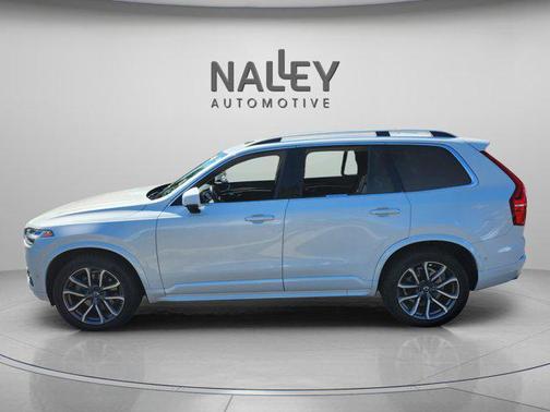 2019 Volvo XC90 T6 Momentum