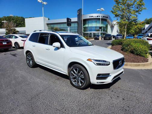 2019 Volvo XC90 T6 Momentum