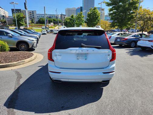 2019 Volvo XC90 T6 Momentum