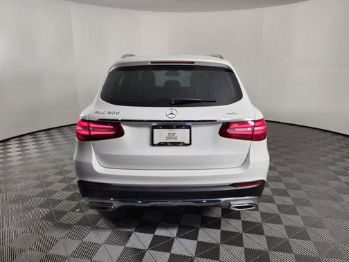 2019 Mercedes-Benz GLC 300 Base