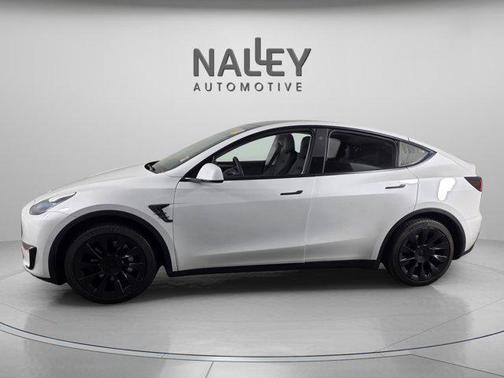 2022 Tesla Model Y Long Range Dual Motor All-Wheel Drive