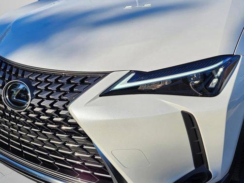 2025 Lexus UX 300h Base